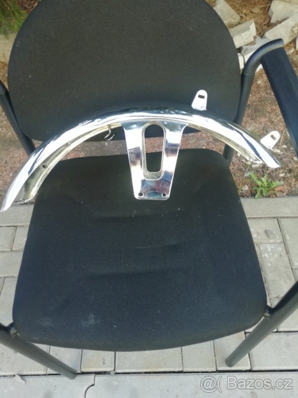 Blatnik chromovaný universal - 4