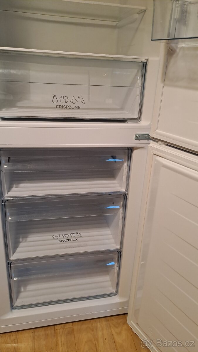 Gorenje RK6192EW4 - vnitřní vybavení. - 4