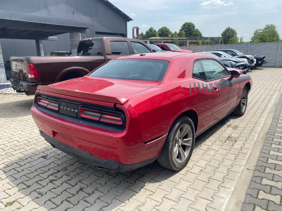Dodge Challenger 3.6 2016 novy model - 4