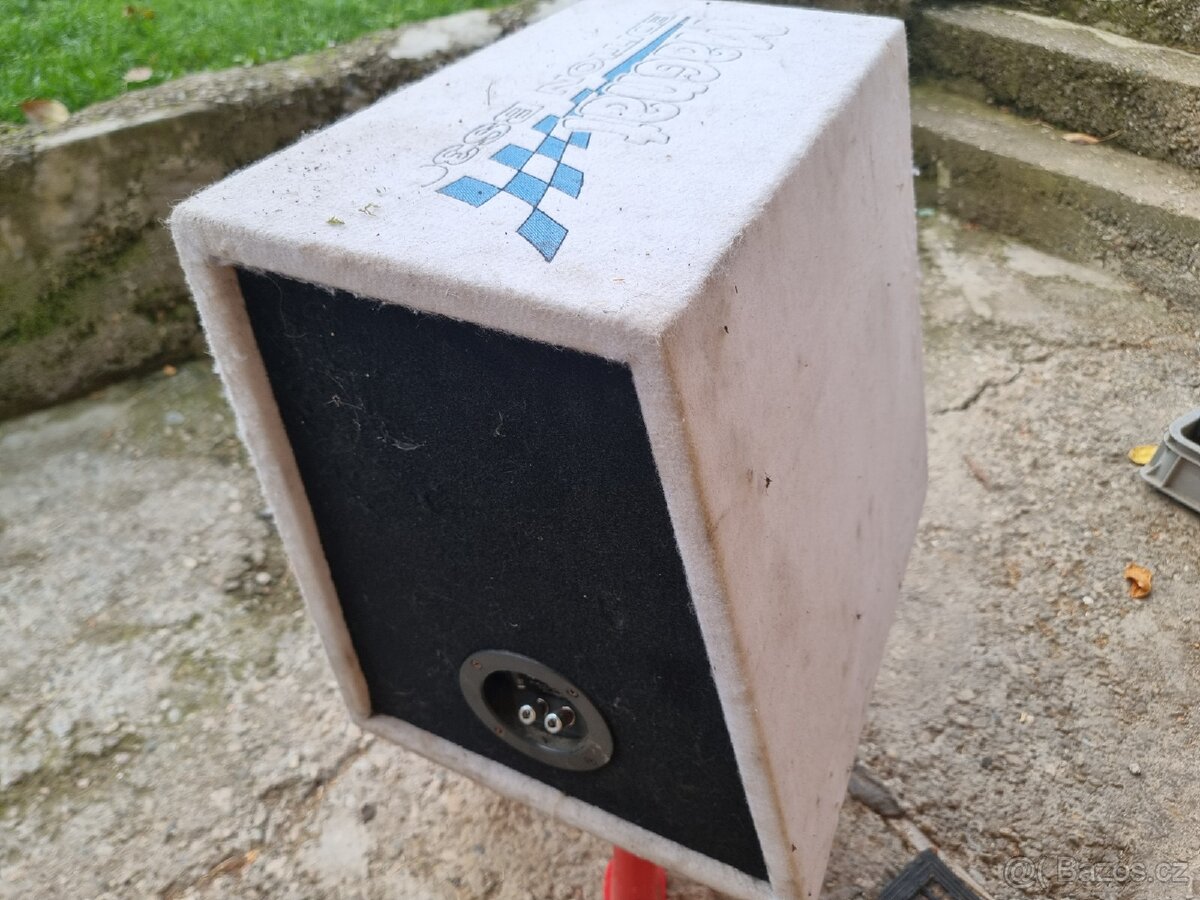 Subwoofer Magnat 800w - 4