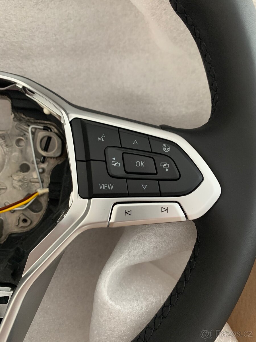 Multifunkční volant VOLKSWAGEN - 4