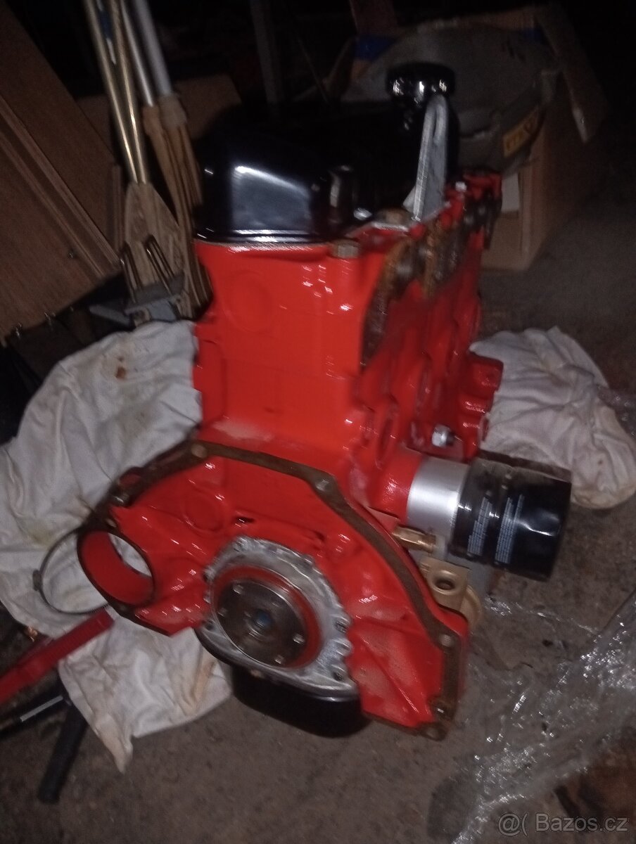 lodní motor Volvo penta AQ130A - 4