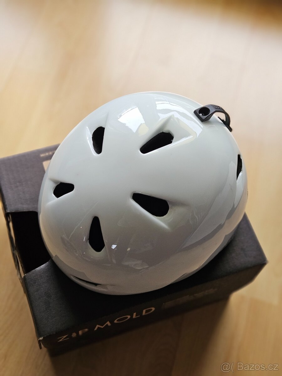 Dámská lyžařská přilba Bern vel. M - 4