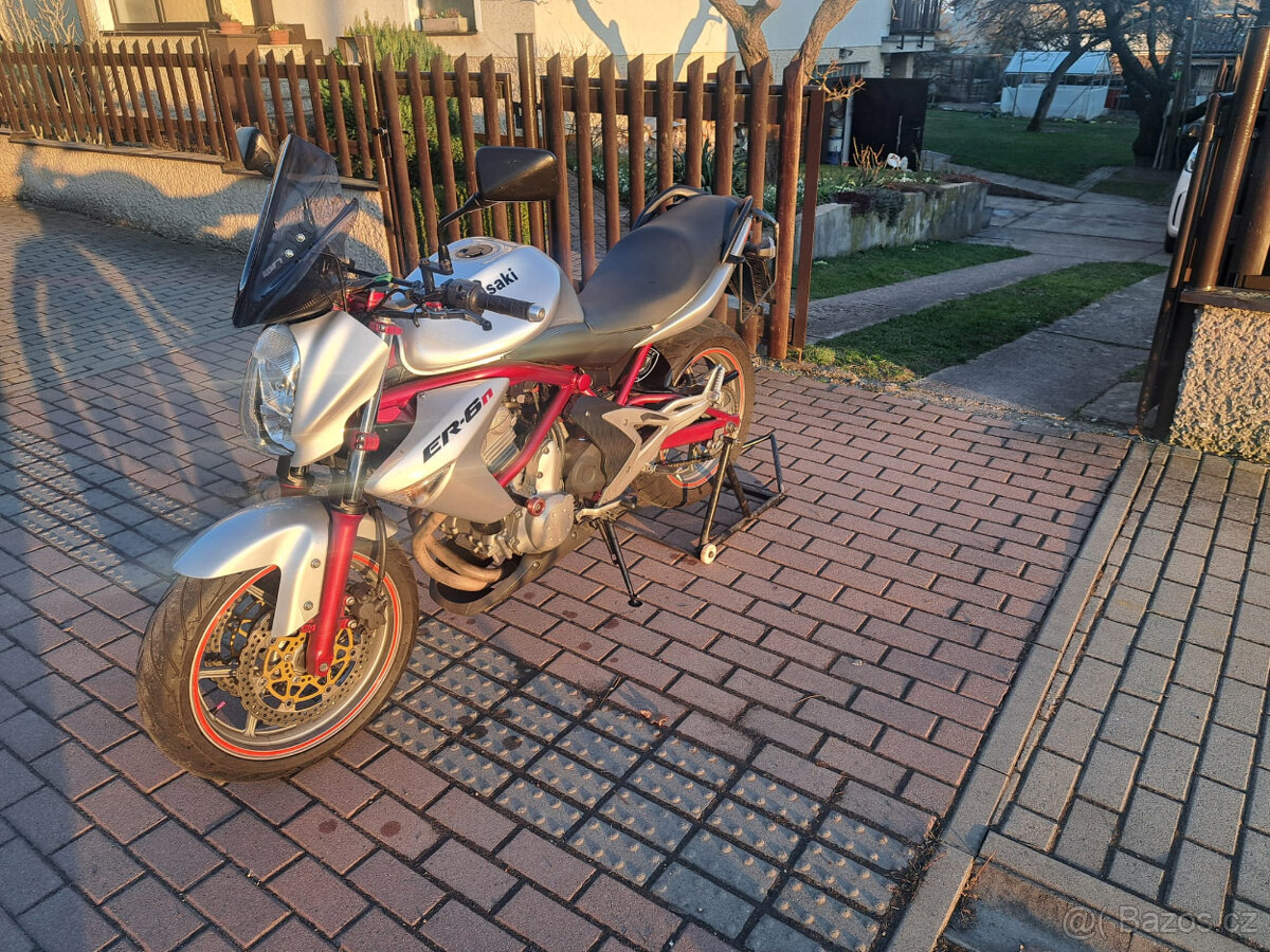 Kawasaki ER 6N - 4