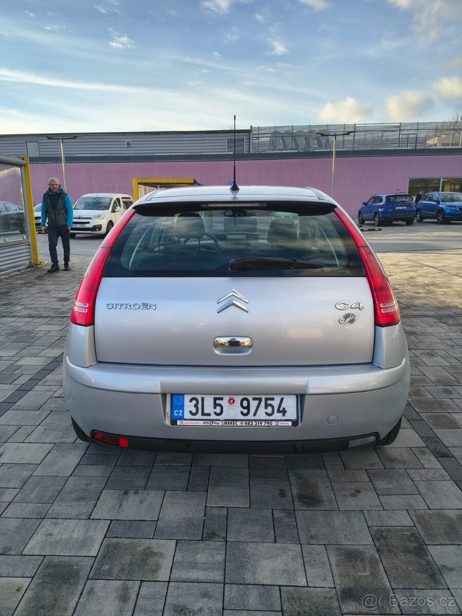 Citroën C4 1.4i 16V (65 kW), ČR, druhý majitel - 4