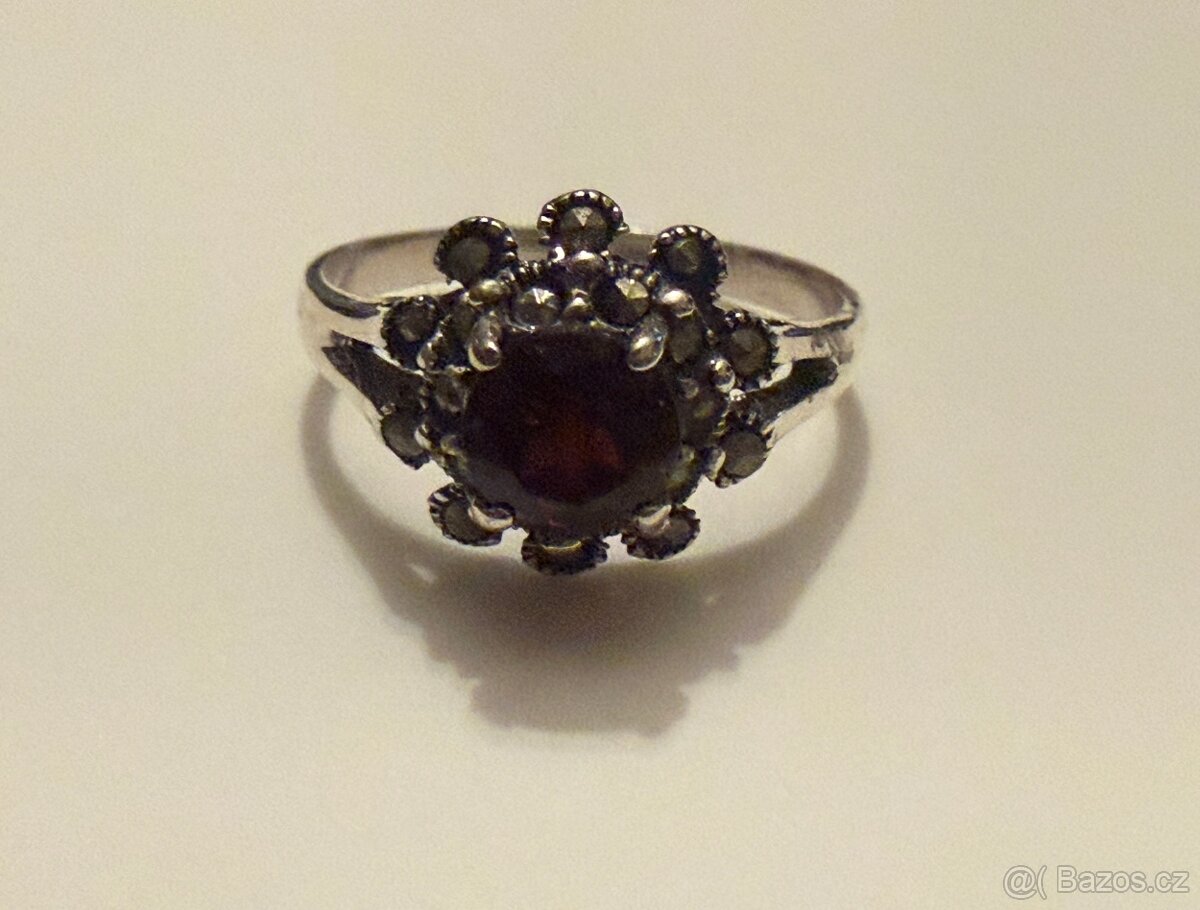 Stříbrný prsten přírodní granát, markazity - 4