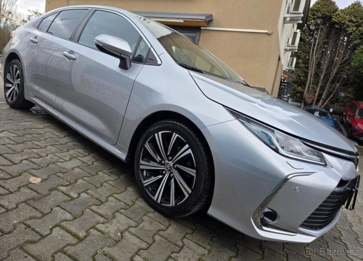 Toyota Corolla 1,5 VVT-i V ZÁRUCE-KAMERA - 4