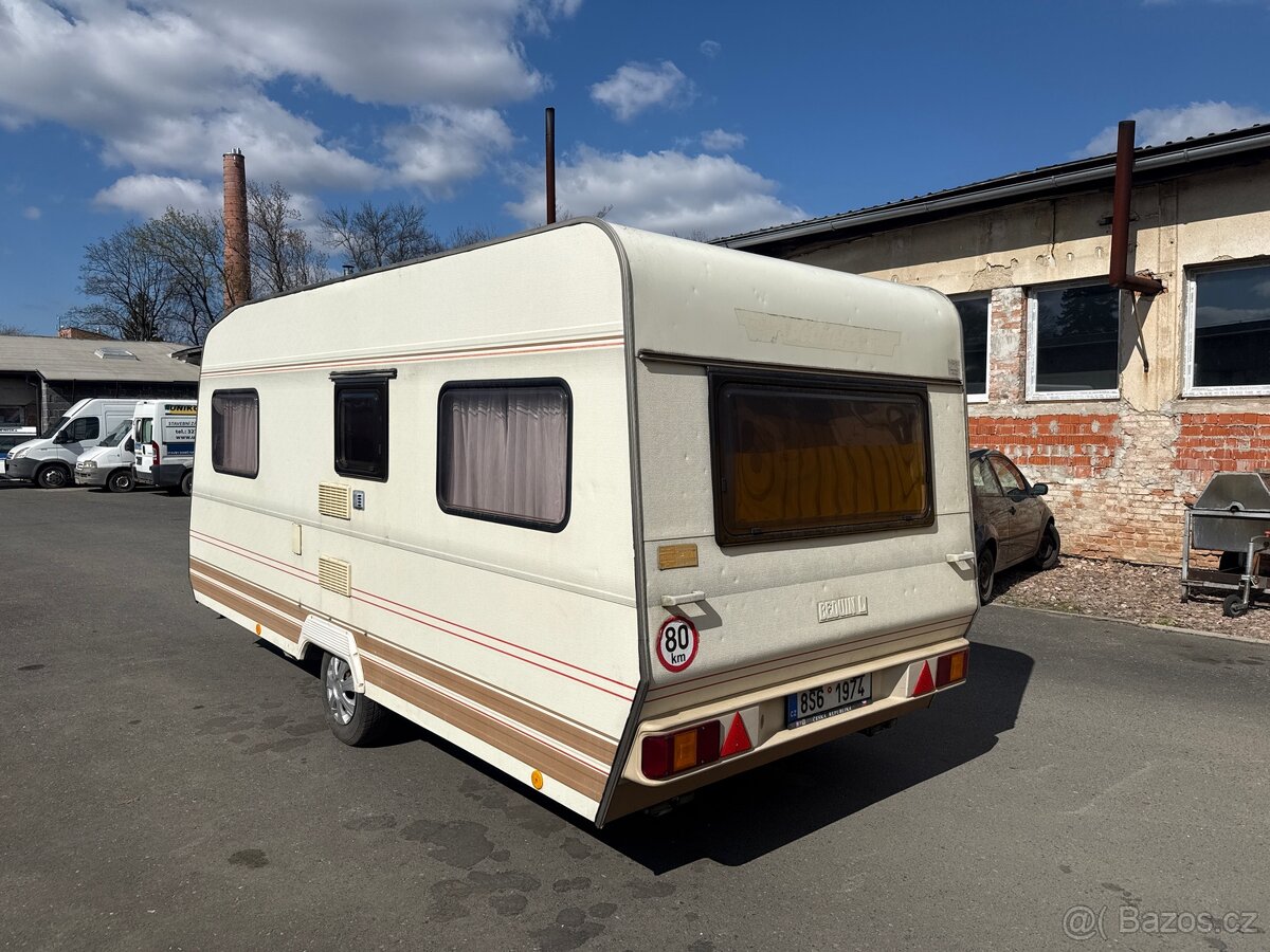 Karavan Dethleffs beduín L - 4