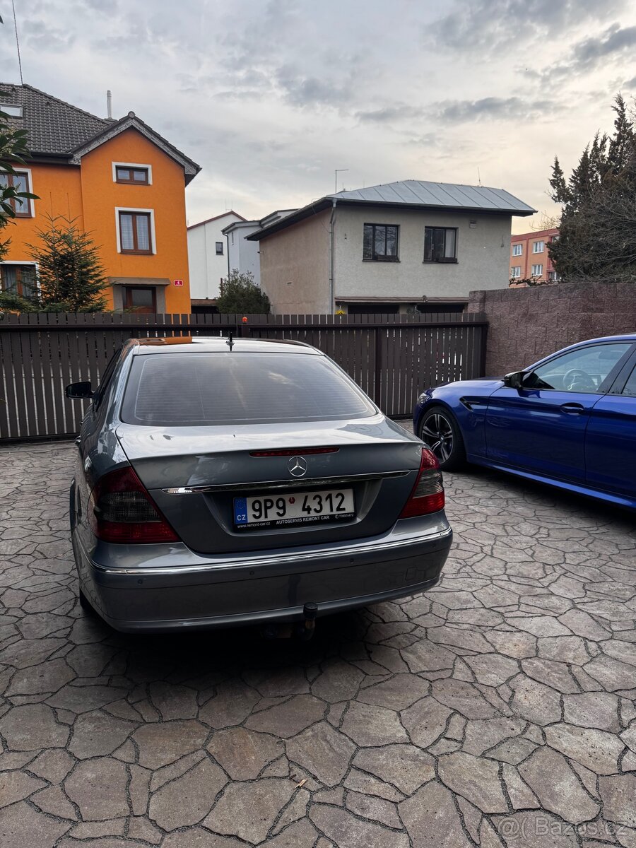 Mercedes Benz w211 - 4