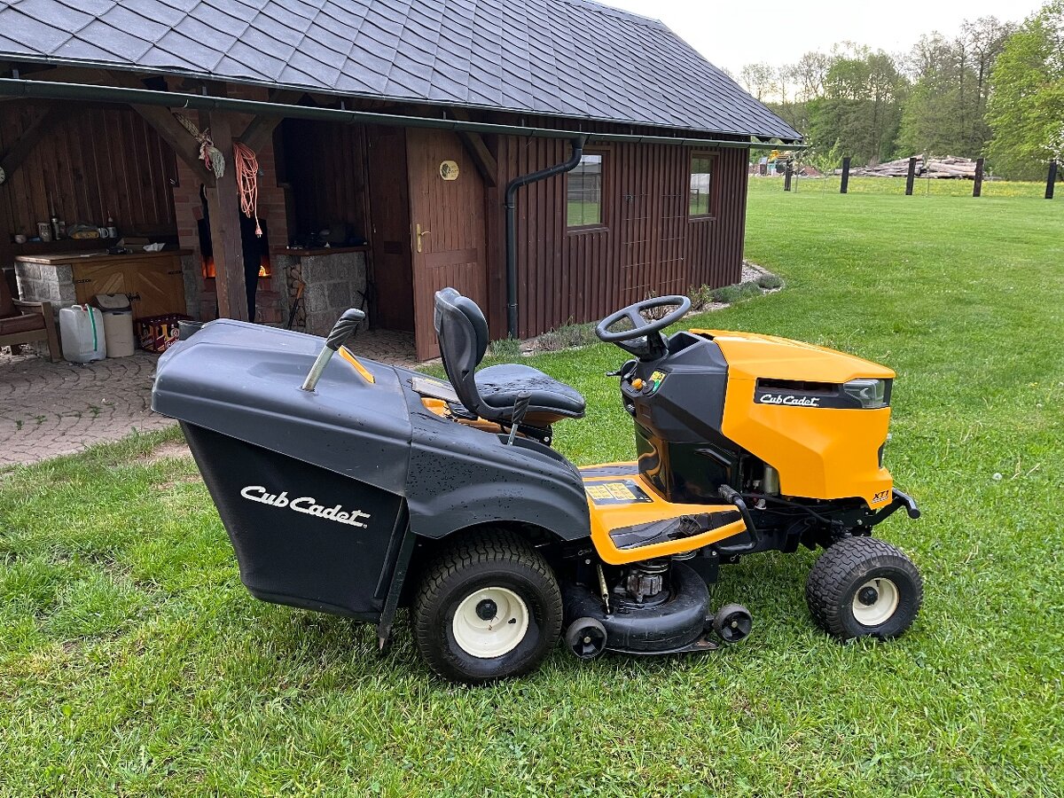 Zahradni traktor Cub Cadet XT1 OR95 - 4
