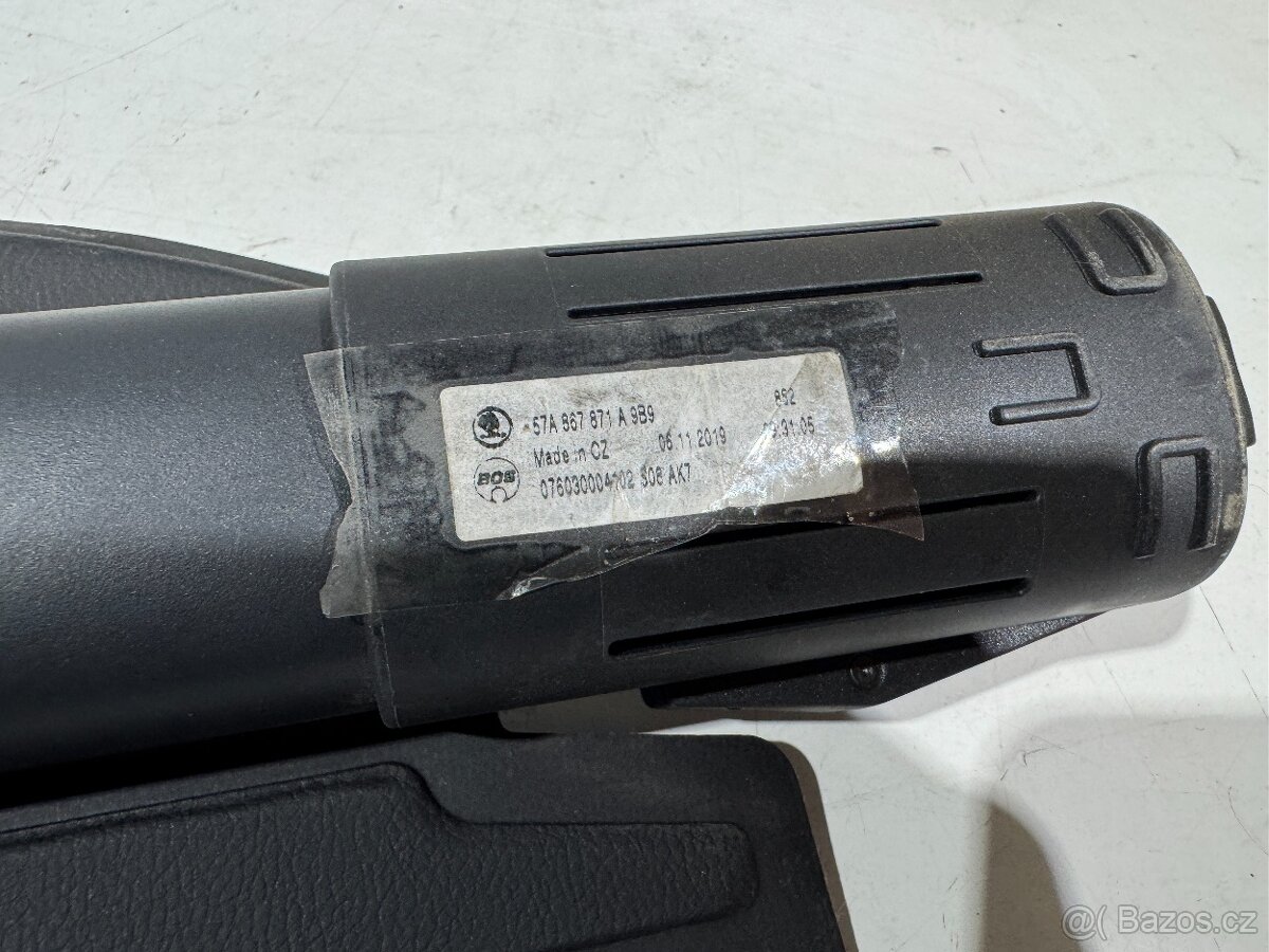 Roleta kufru na Škoda Karoq - 4