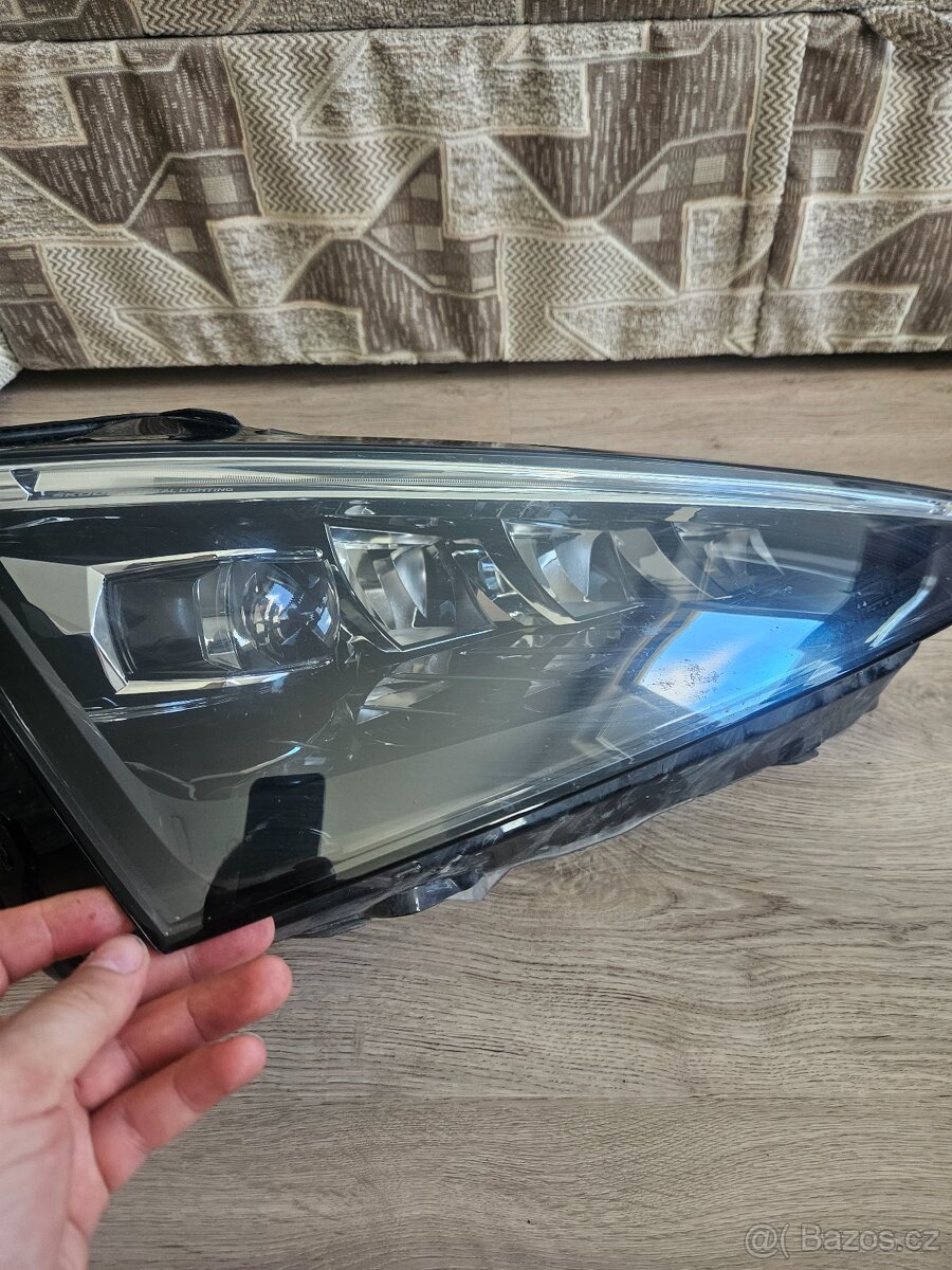 Světlomet přední pravý LED ŠKODA Scala - 4