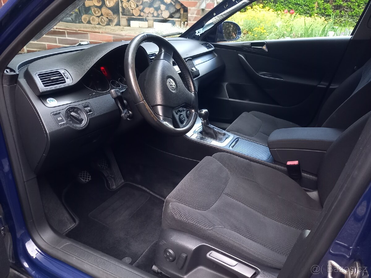 VW Passat B6 - roleta kufru - 4