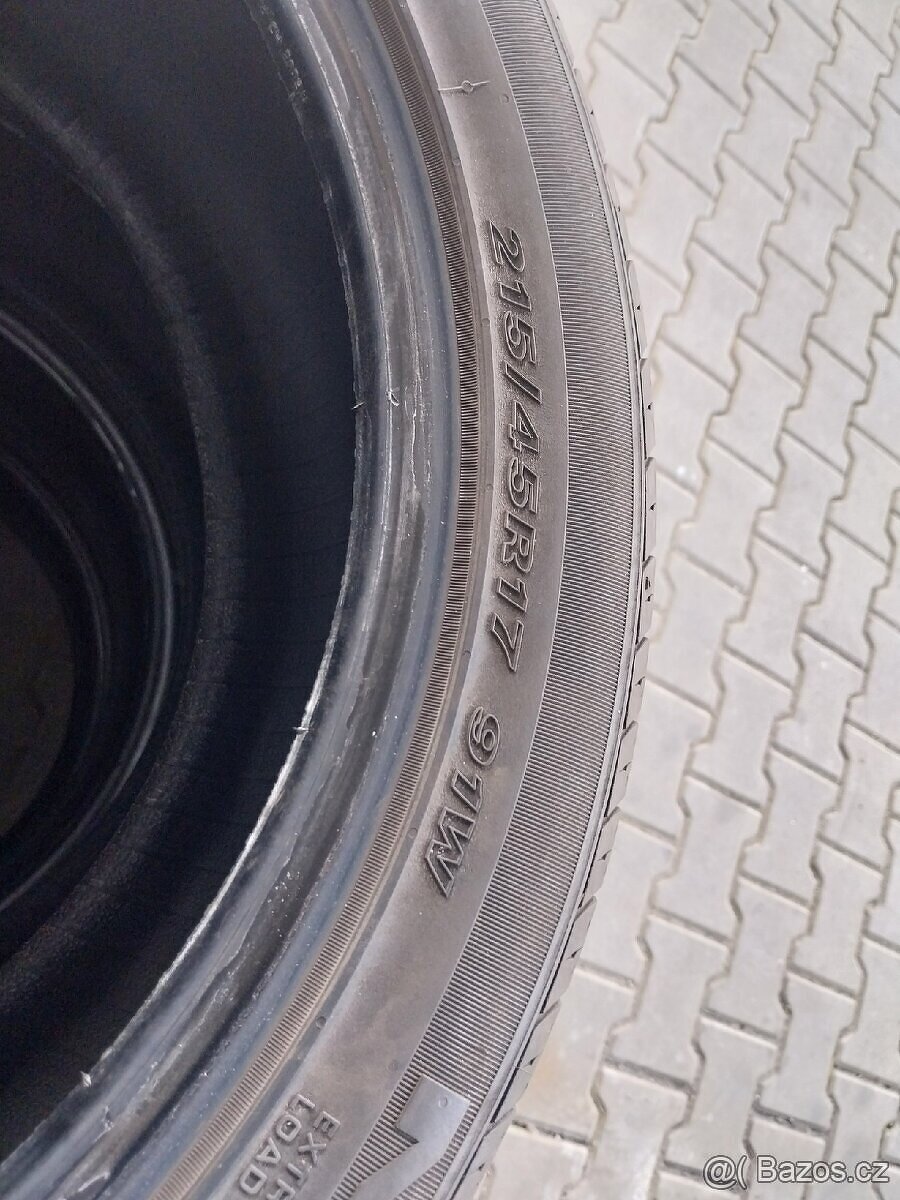 Prodám 2 x letní pneu Nexen 215/45/17 - 4