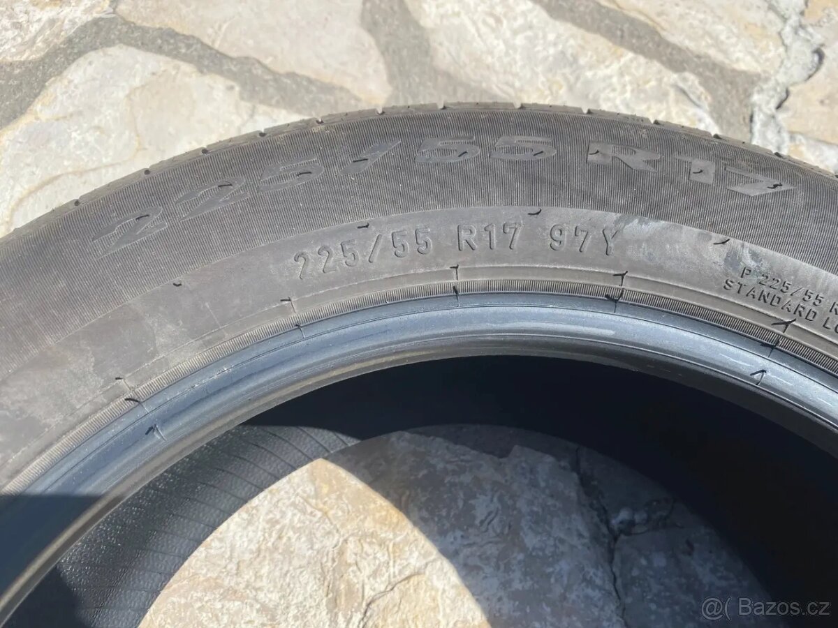 Pneu letní 225/55R17 - 4