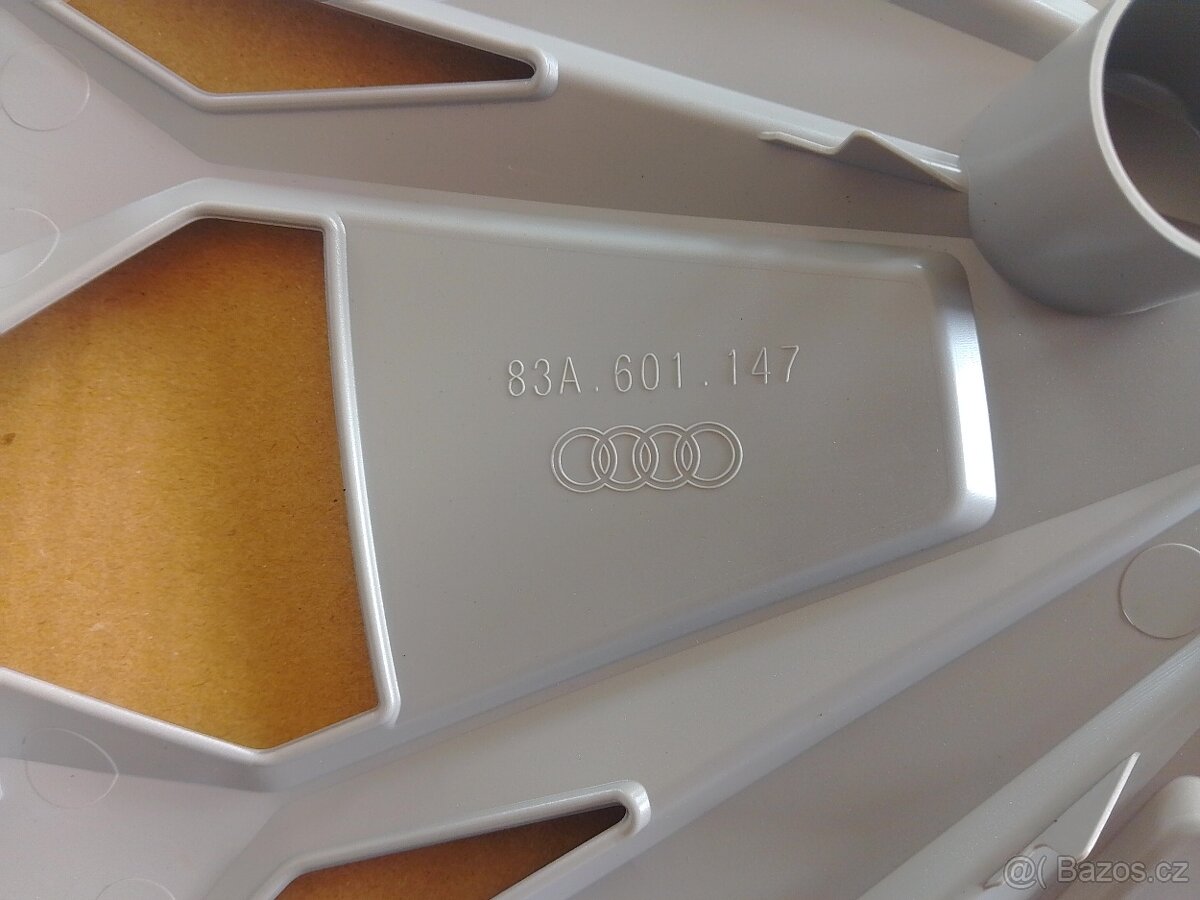 POKLICE AUDI 17" ORIGINÁL 4ks - 4
