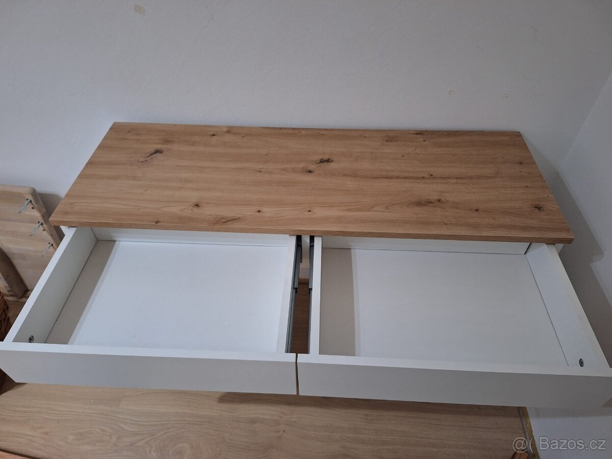 Kosmetický stolek - 4