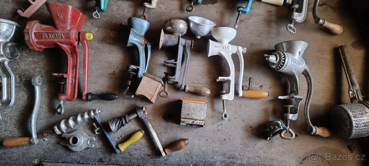 Staré mlýnky na mák, maso, strouhanku - 4