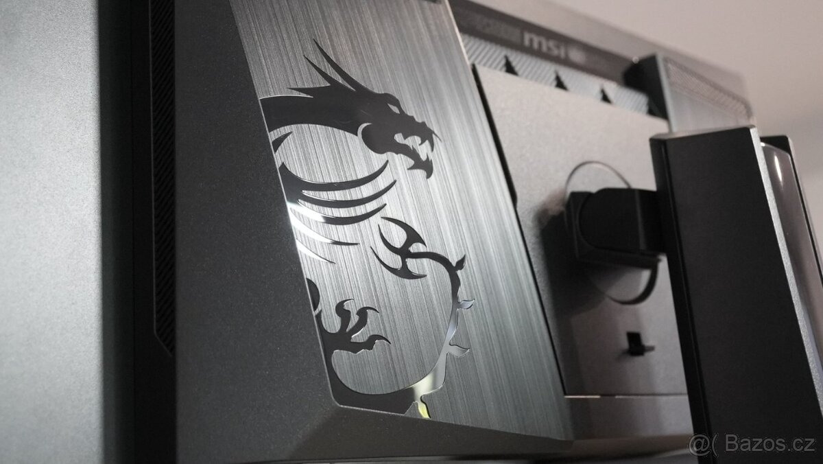 4K OLED 27" monitor MSI - výborný stav, záruka - 4