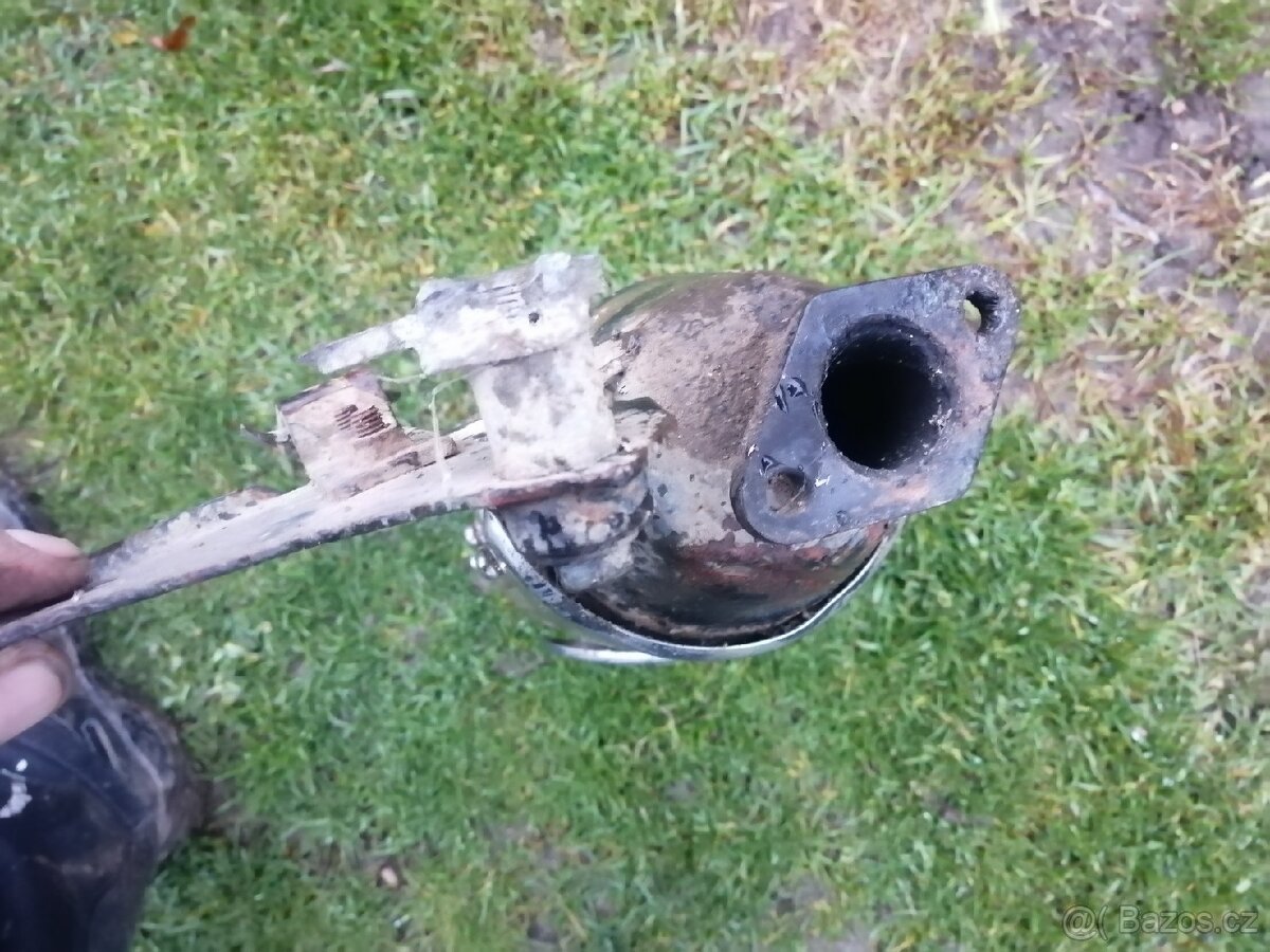 Výfuk - skútr - katalyzátor - 4