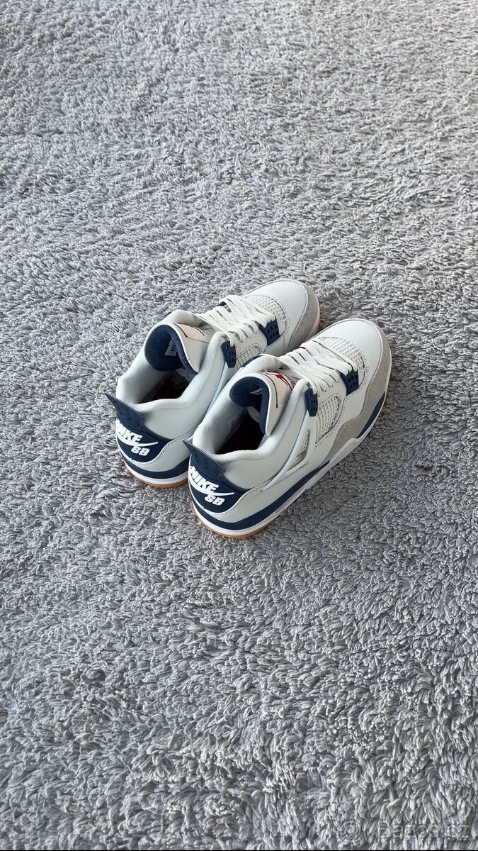 Air Jordan 4 SB Navy - 4