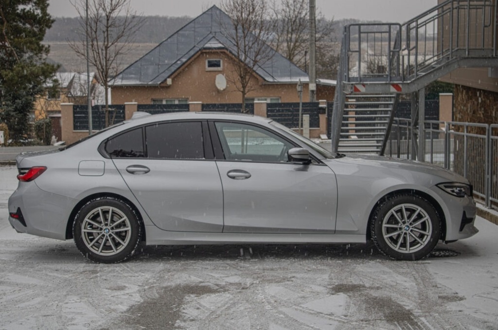 BMW Rad 3 320d Advantage A/T RWD - 4