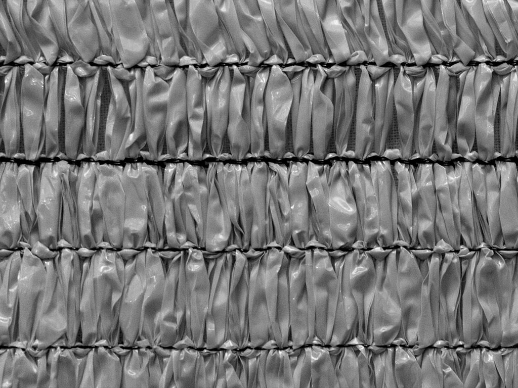 Stínící síť - tkanina na plot světle šedá Kataro - 4