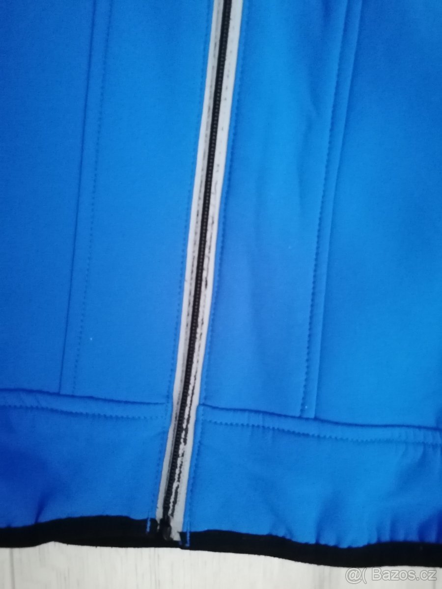 Softshellova bunda zn. F&F 9-10 let - 4