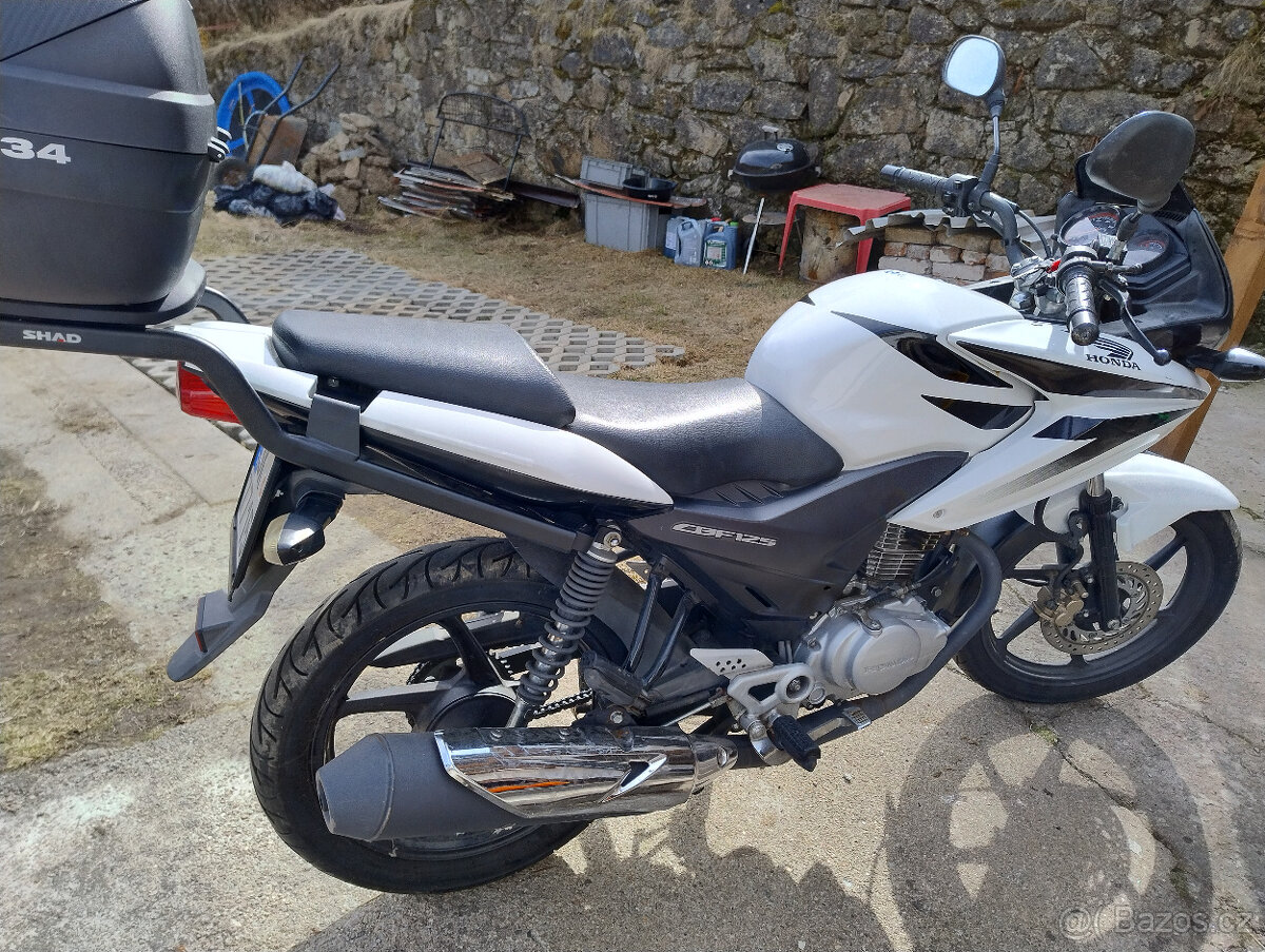 HONDA CBF125 JC40 - 4