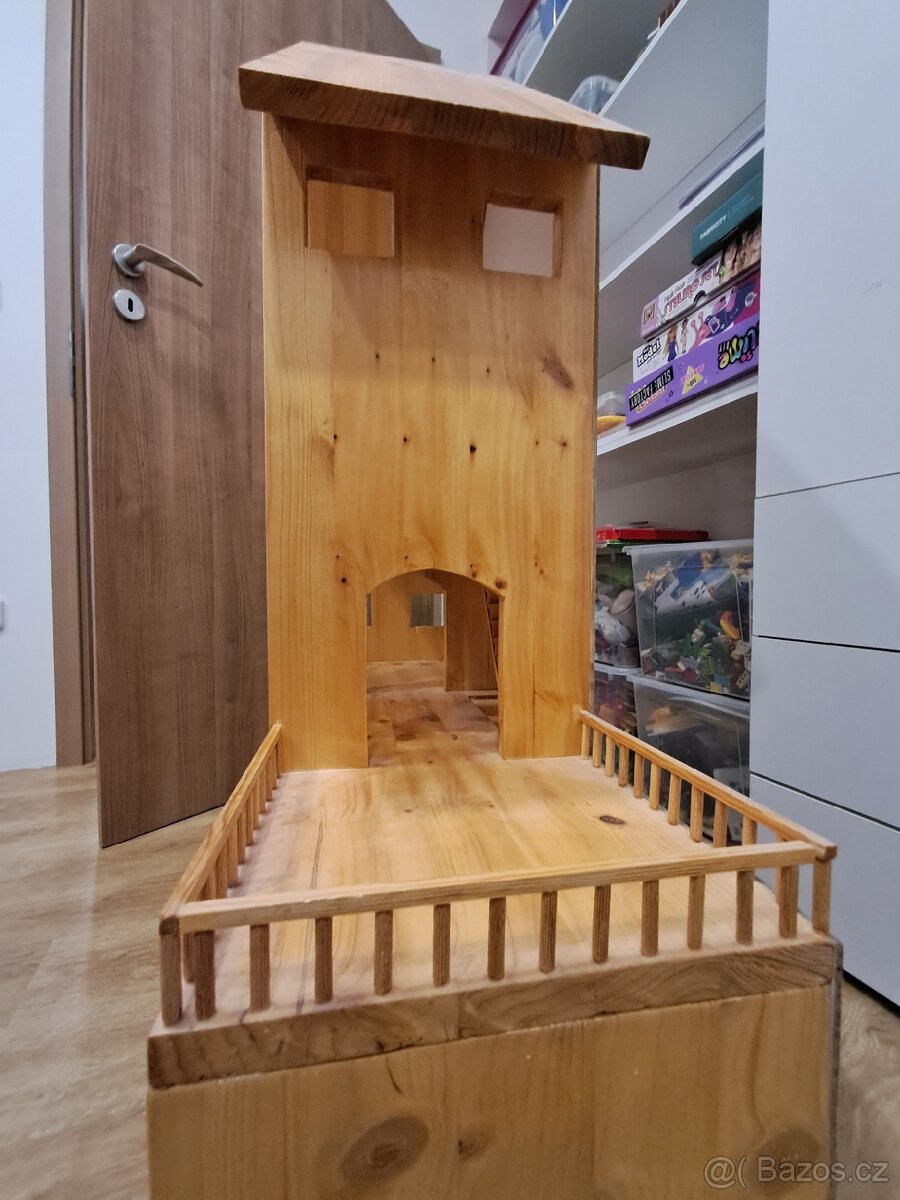 Domeček pro panenky, dětská polička - 4