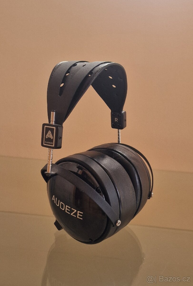 Audeze LCD-2 Closed - 4