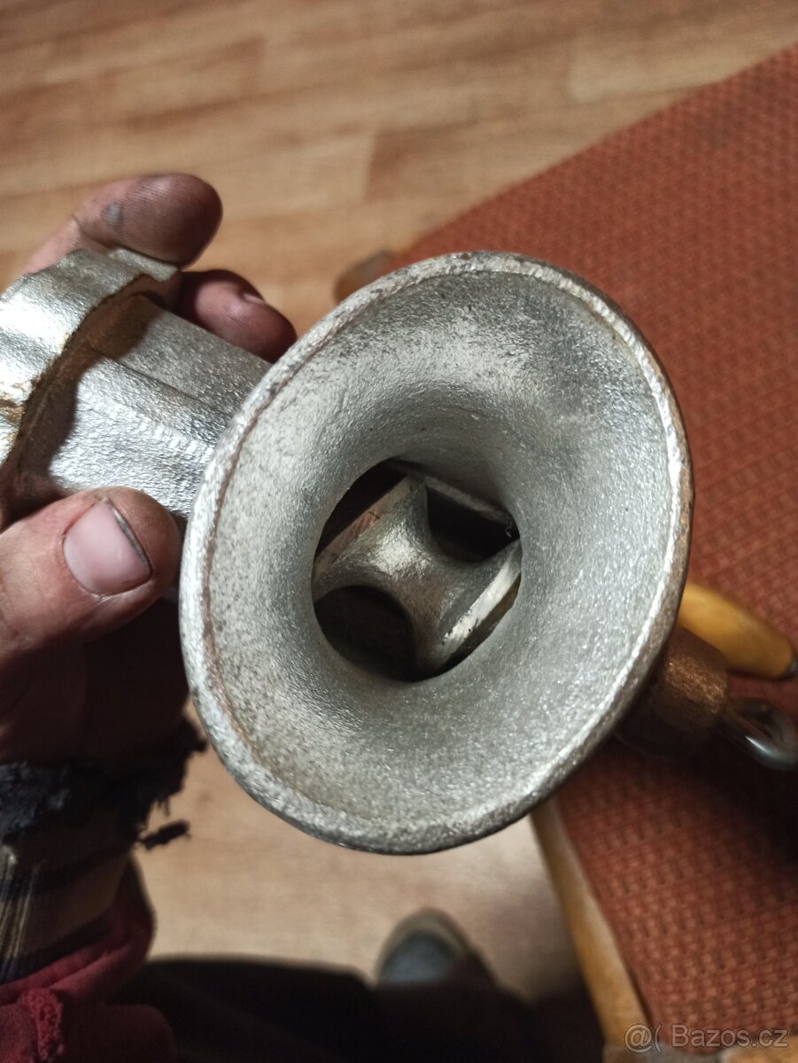 Mlýnek na maso 5 - 4