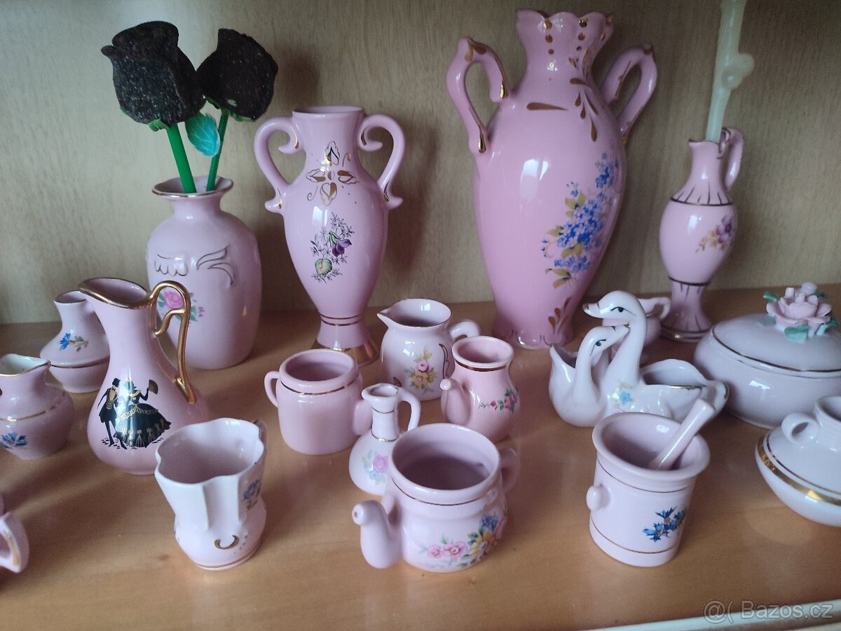 Hrnečky, sada porcelánu - 4