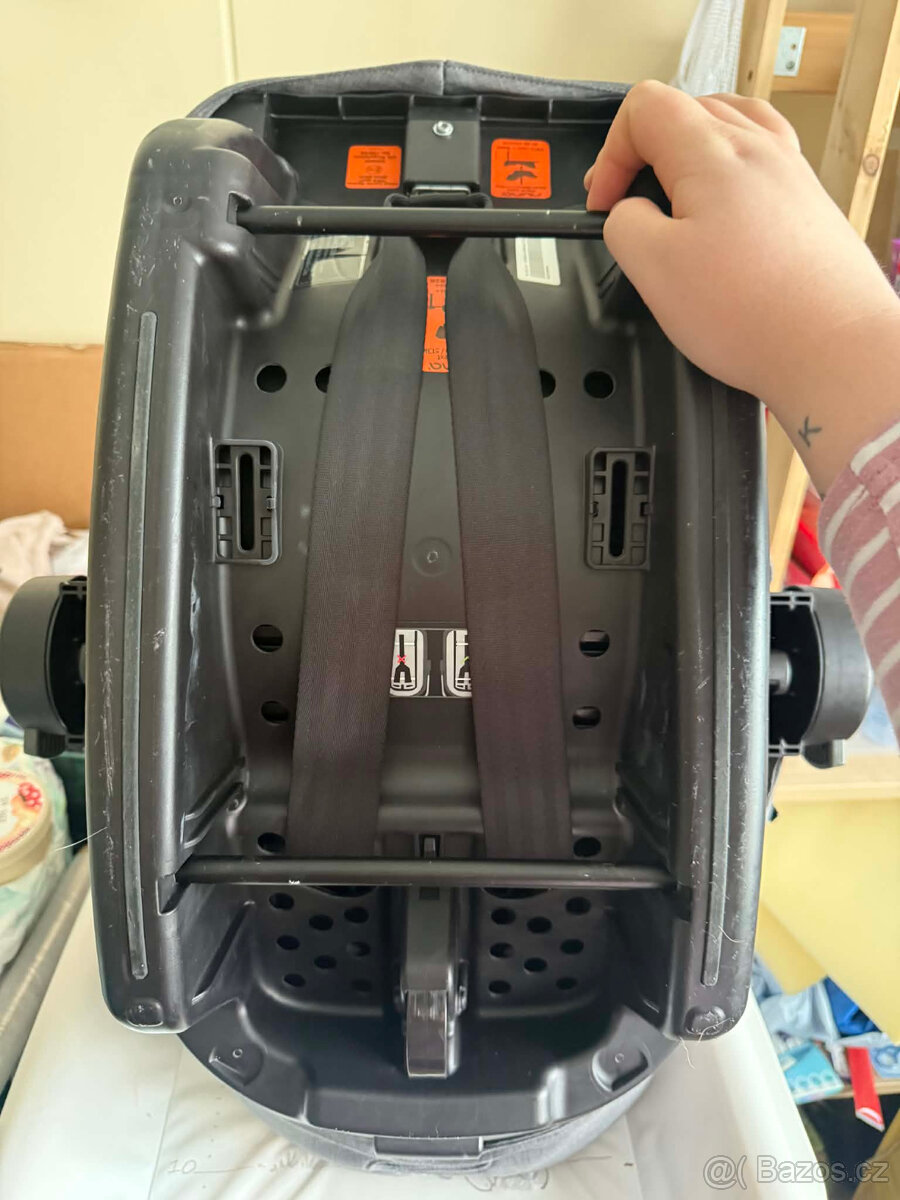 Autosedačka + isofix - 4