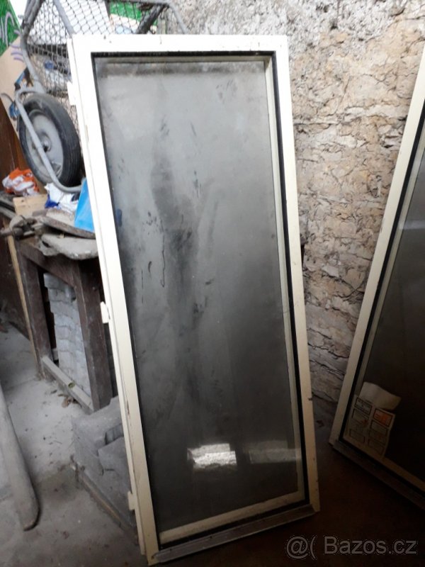 Prodám dřevěné 3 dílné okno - 4