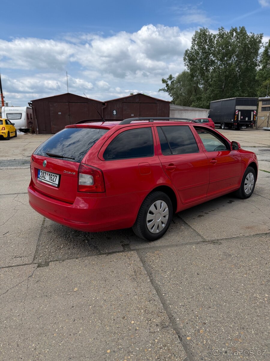Škoda Octavia II Combi 1.6 TDI 77 kW - 4
