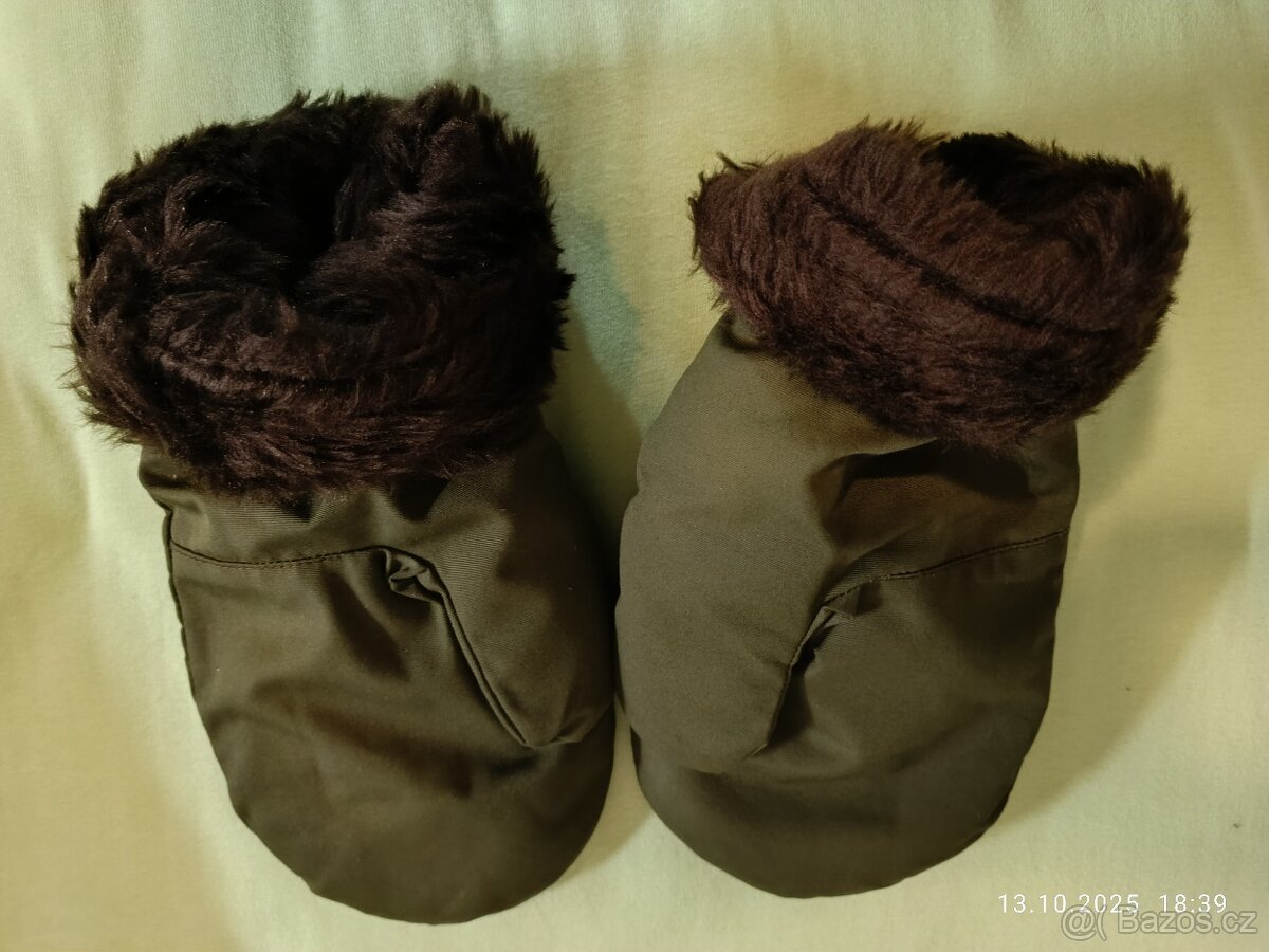 Prodám RUKAVICE ZIMNÍ PALCOVÉ , nové, vel. cca.10 - 4