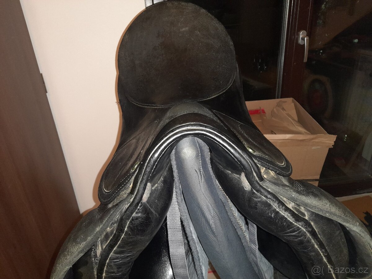 Prodám drezurní sedlo Stübben - 4