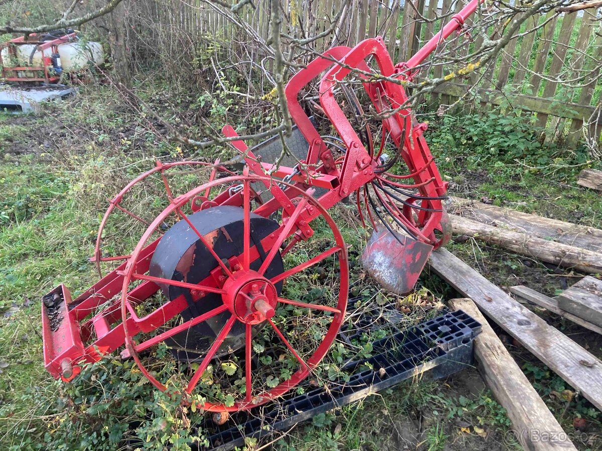 Čert - vyorávač brambor - 4