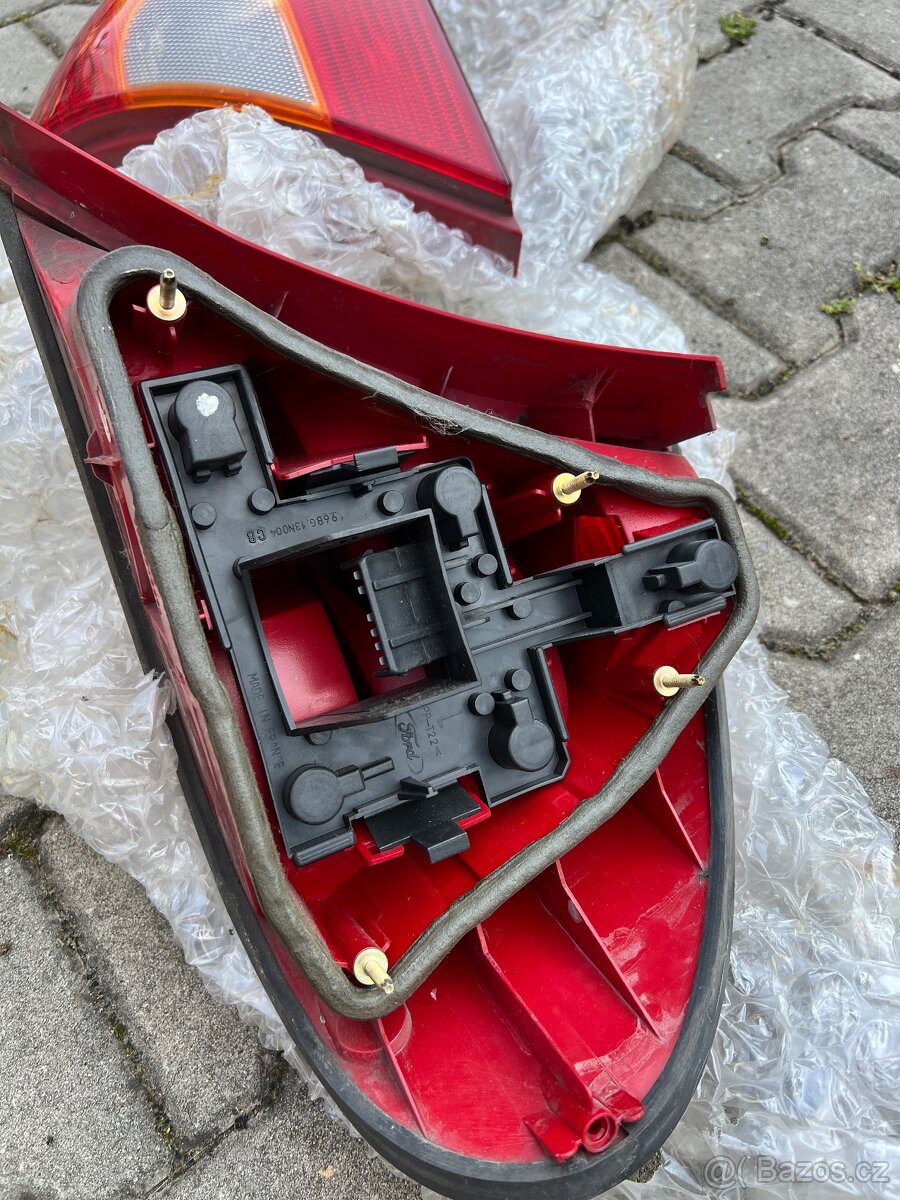Ford zadní světla - 4