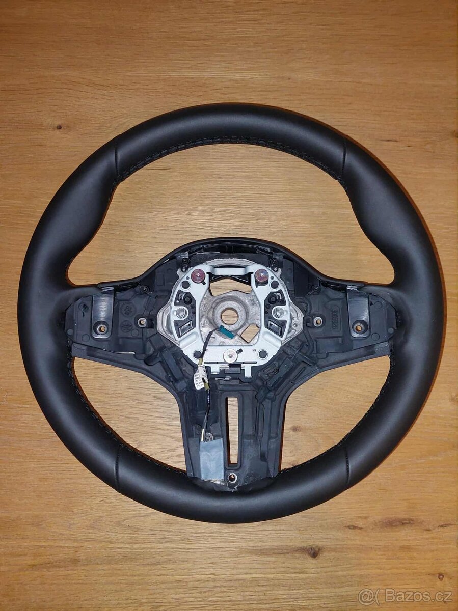 Sportovní volant M - 4