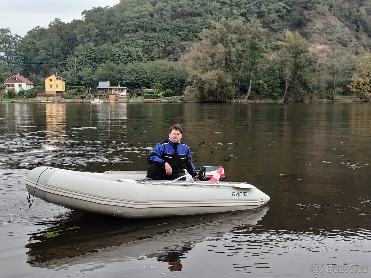 Motorový člun 3,65 m pro 4 osoby plus motor Yamaha - 4