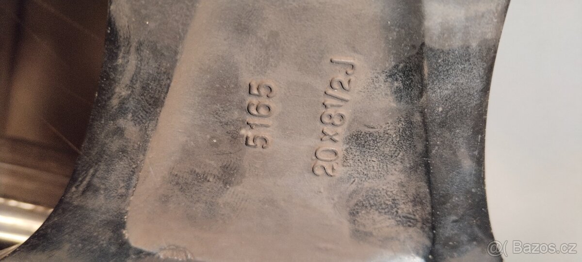 ALU kola R20 pneu pirelli - 4