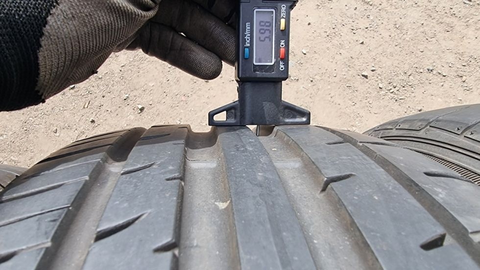 Letní pneu 215/50/18 Falken - 4