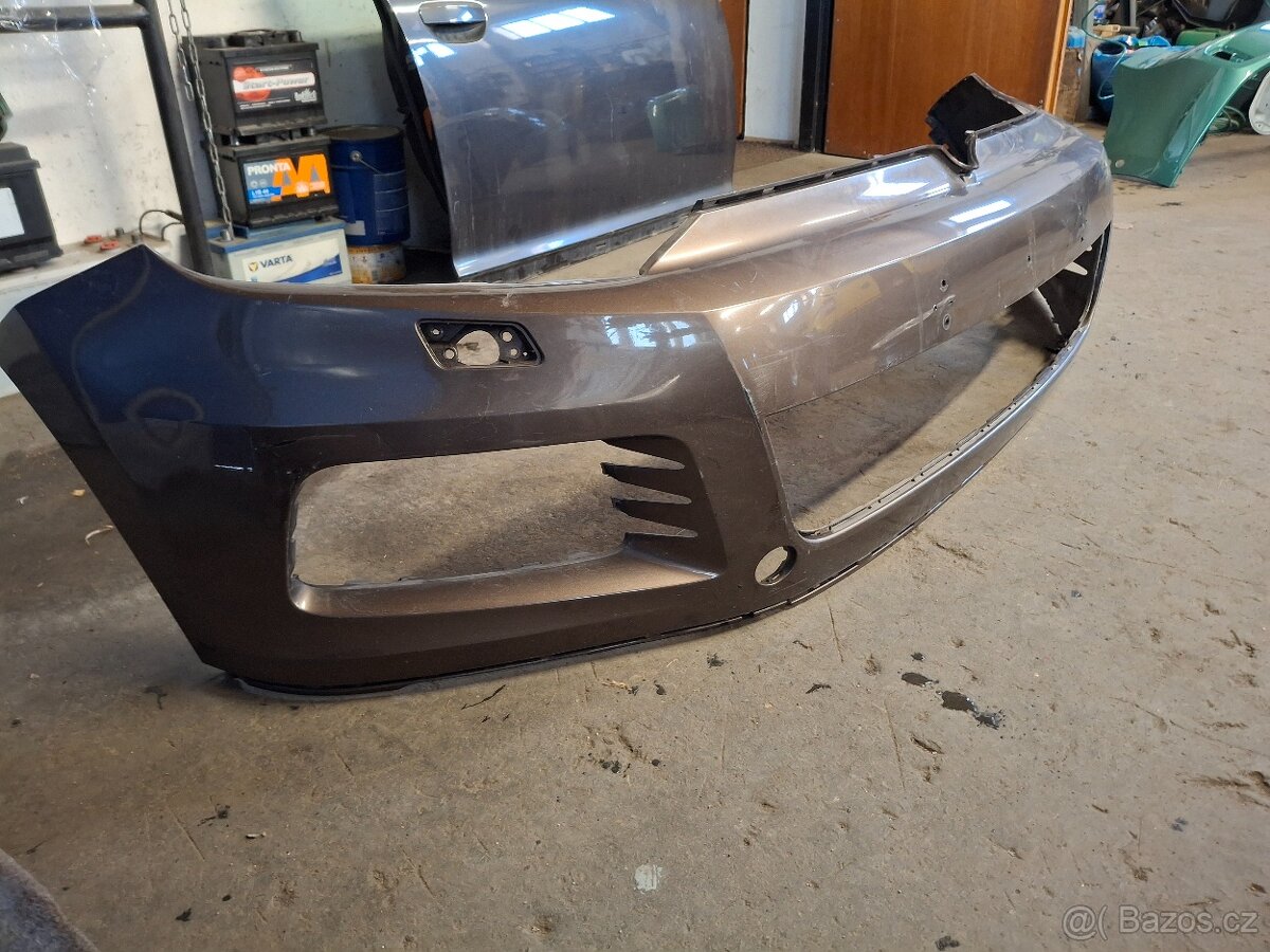 VW Touareg II - přední nárazník - 4