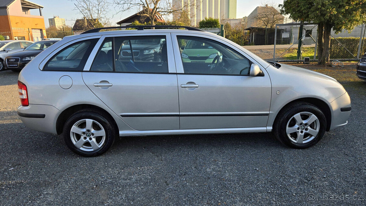 ŠKODA FABIA KOMBI 1.4 16V AMBIENTE 1MAJITEL - 4