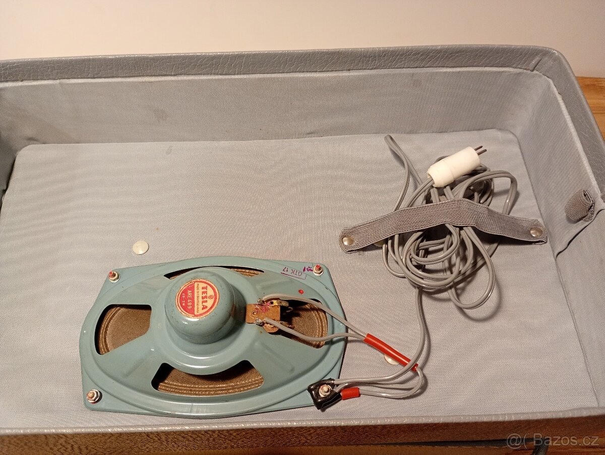 Kufříkový gramofon Tesla Supraphon GE 071 - 4