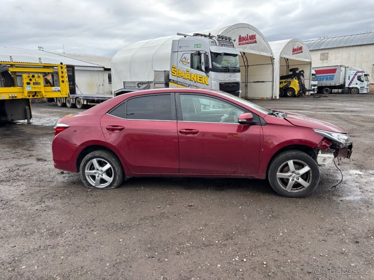 Toyota Corolla 1.6i / KLIMA 2016 / 327000km - 4