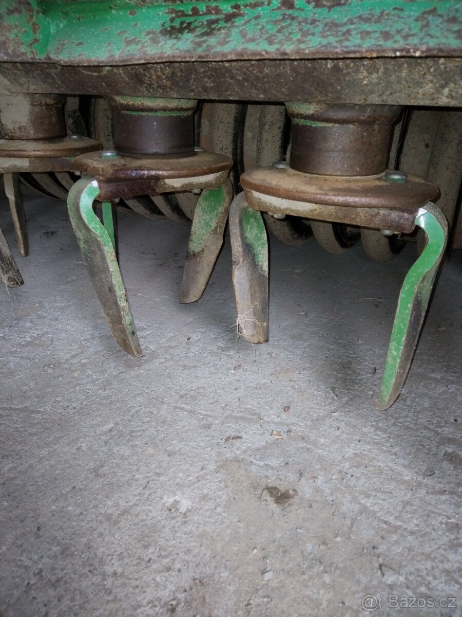 Prodám secí stroj Amazone - 4