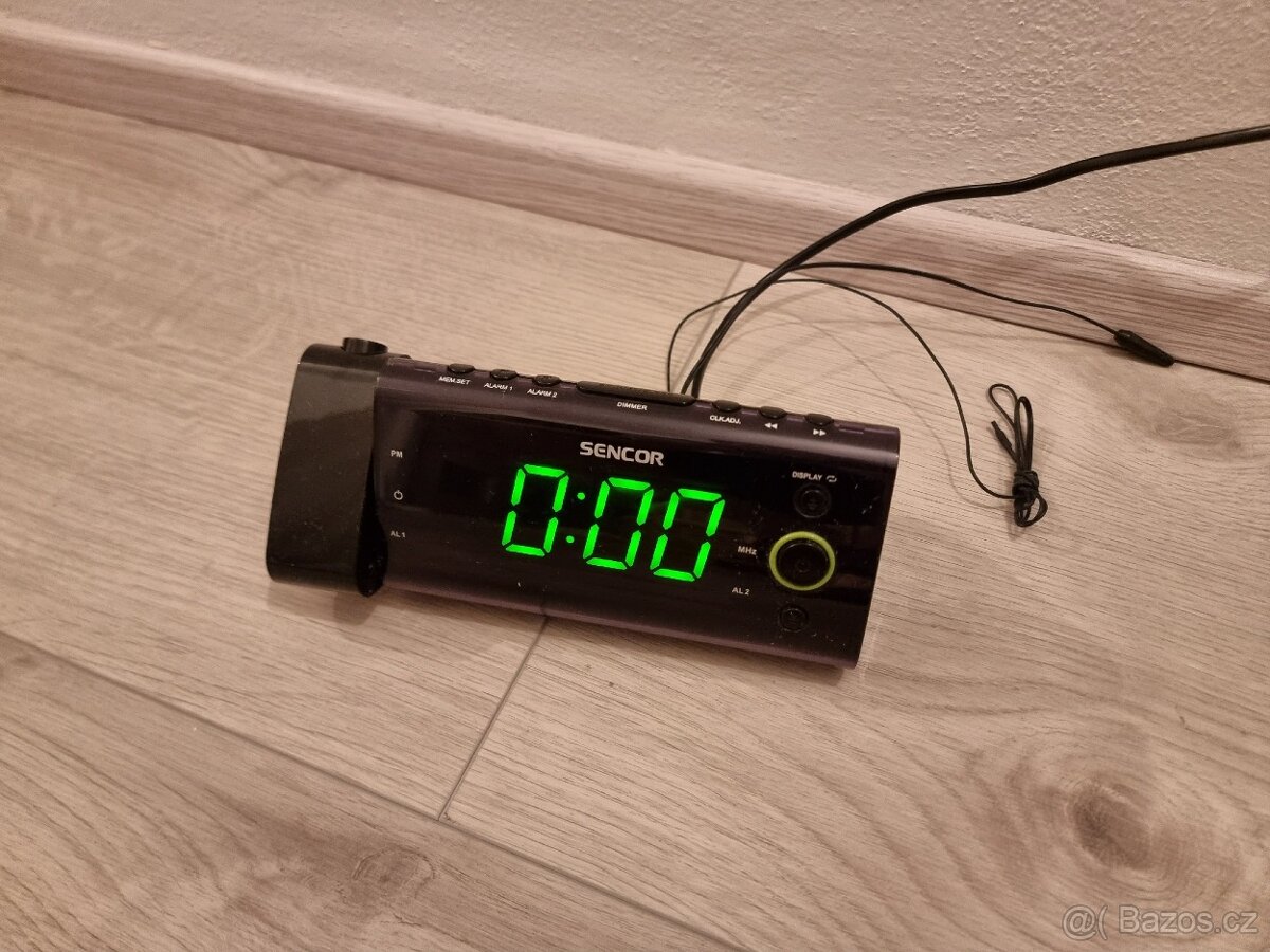 radiobudík s projekcí Sencor - 4